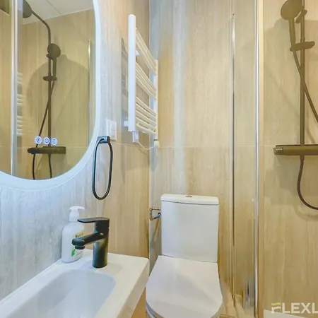 Immeuble Orleans فندق *